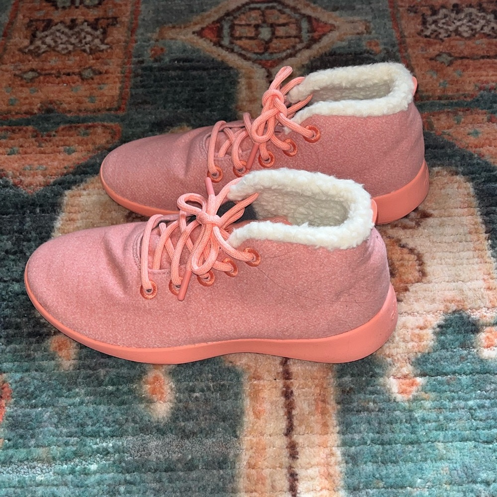 AllBirds Men’s Pink Wool Runner Up Mizzle Fluffs